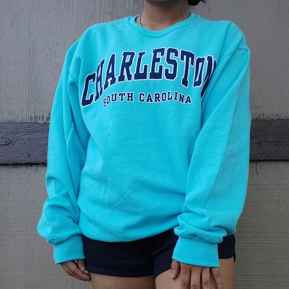 SOLD NWOT Charleston Crewneck